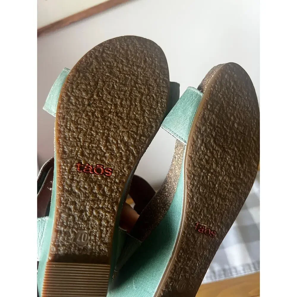 Taos Carousel Sage Green Leather Wedge Sandals Brass Button Comfort Shoes 40 US9